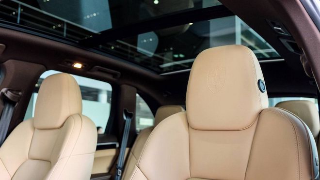 soi-phien-ban-dac-biet-porsche-cayenne-platinum-edition-gia-53-ty-dong-tai-viet-nam