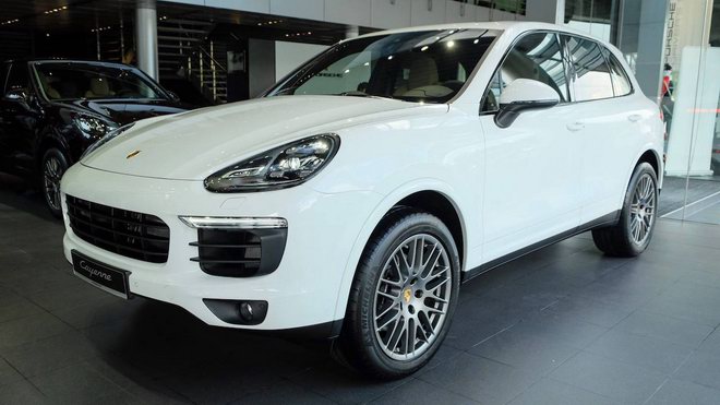 soi-phien-ban-dac-biet-porsche-cayenne-platinum-edition-gia-53-ty-dong-tai-viet-nam