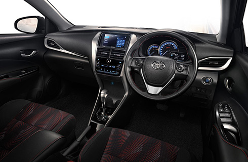 mau-sedan-gia-re-toyota-yaris-ativ-ra-mat-o-thai-lan-gia-ban-tu-14000-usd-co-gi-hap-dan
