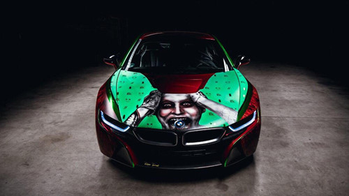 bmw-i8-cuc-chat-khi-mang-phong-cach-cua-ke-noi-loan-joker
