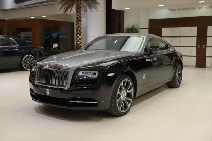 rolls-royce-wraith-ve-dep-hut-hon-cua-khong-kem-phantom-2018