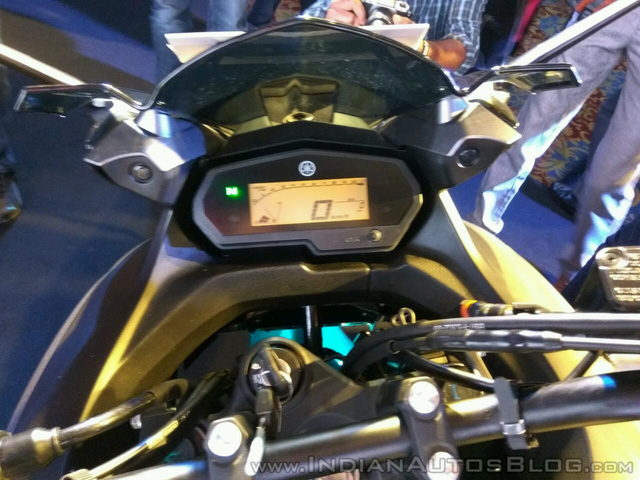 diem-hap-dan-cua-yamaha-fazer-25-mo-to-duong-truong-ra-mat-tai-an-do-gia-455-trieu-dong
