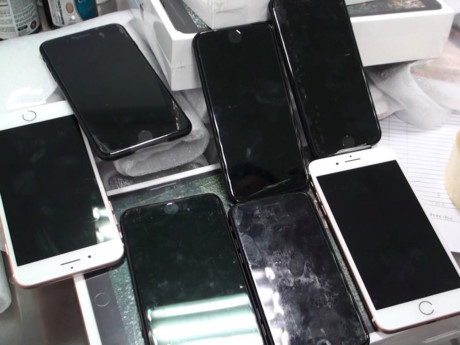 lo-iphone-6-7-cuc-lon-nhap-lau-tu-my-bi-hai-quan-bat-giu