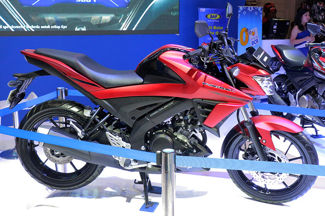 diem-dac-biet-cua-xe-con-tay-yamaha-v-ixion-r-2017-co-gia-tu-49-trieu-dong