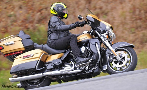 harley-davidson-dong-xe-phan-khuc-touring-tot-nhat-2017