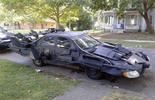 toyota-camry-hoa-than-thanh-xe-batmobile-cua-nguoi-doi