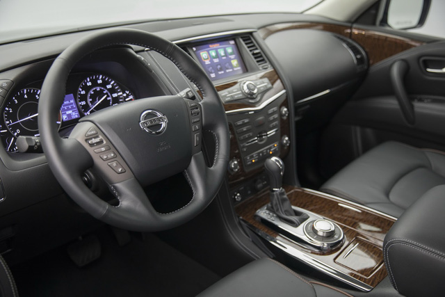 nissan-armada-2018-trinh-lang-voi-gia-hon-1-ty-dong-canh-tranh-truc-tiep-voi-toyota-sequoia