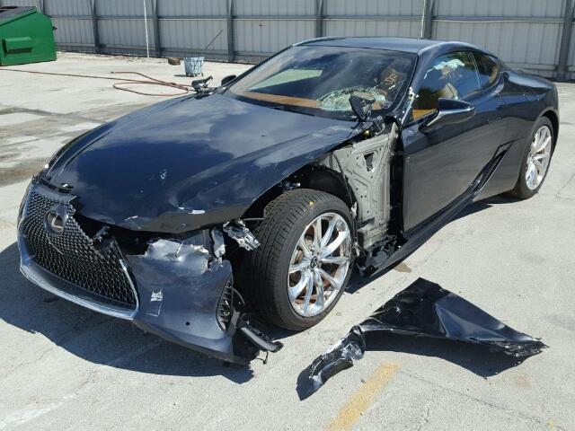 xe-sang-lexus-lc500-2018-tan-nat-sau-khi-gap-nan