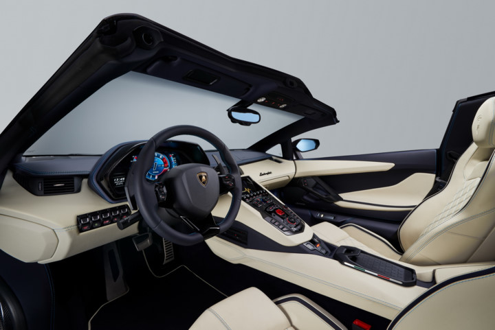 tuyet-pham-mui-tran-lamborghini-aventador-s-roadster-chinh-thuc-lo-dien-gia-tu-460247-usd tuyet-pham-mui-tran-lamborghini-aventador-s-roadster-chinh-thuc-lo-dien-gia-tu-460247-usd