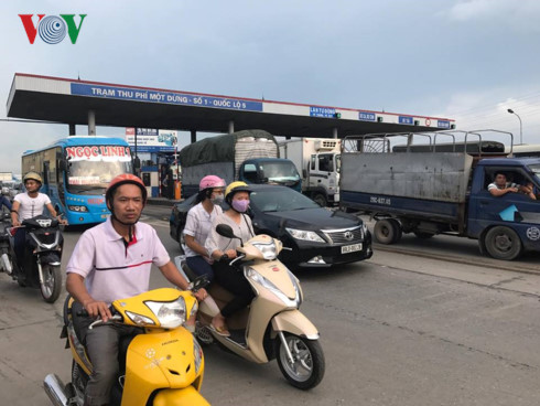 phan-hoi-cua-thu-truong-bo-gtvt-ve-vu-tra-tien-le-qua-tram-thu-phi-tren-quoc-ql5