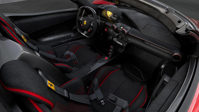 choang-voi-gia-ban-sieu-xe-laferrari-aperta-cuoi-cung-xuat-xuong-cua-ferrari