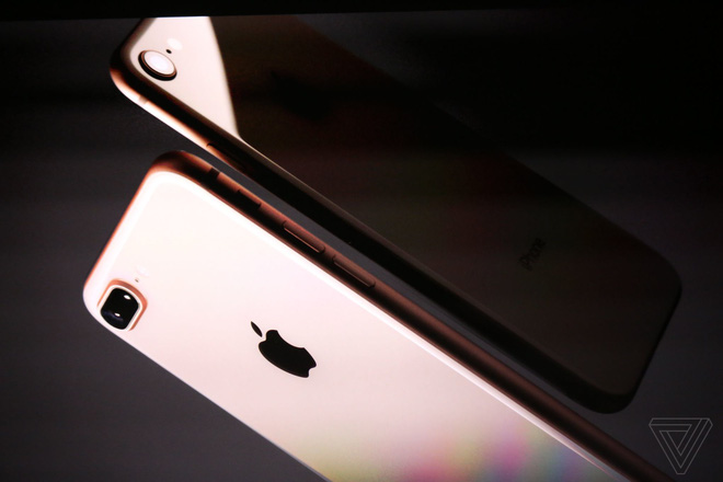 bo-doi-iphone-8-va-iphone-8-plus-co-gi-dac-biet