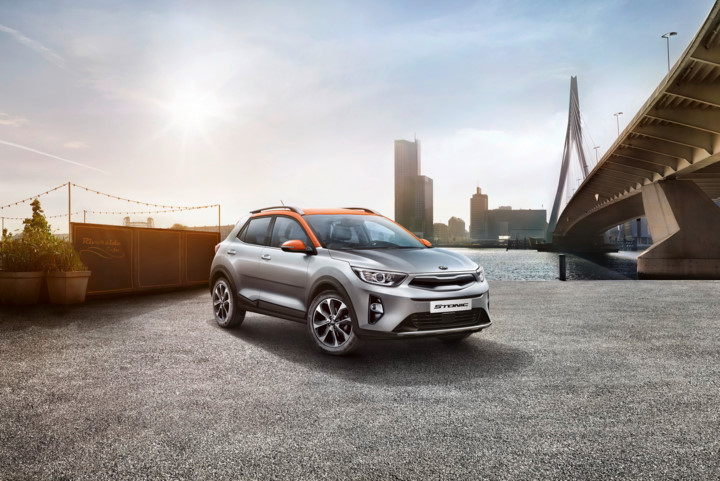 kia-chot-gia-cho-mau-suv-hang-b-stonic-2018-voi-gia-khoi-diem-tu-500-trieu-dong
