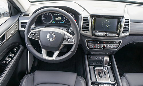 ssangyong-rexton-2017-sap-ve-viet-nam-thach-thuc-toyota-fortuner