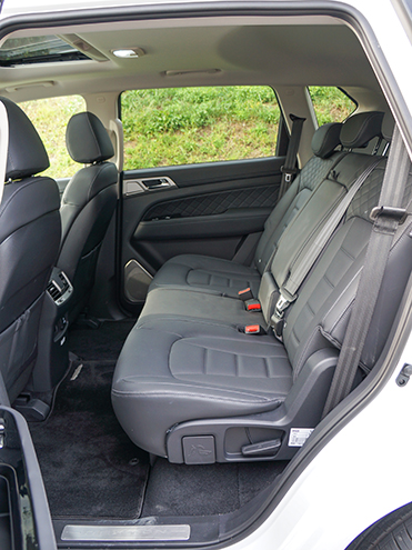 ssangyong-rexton-2017-sap-ve-viet-nam-thach-thuc-toyota-fortuner