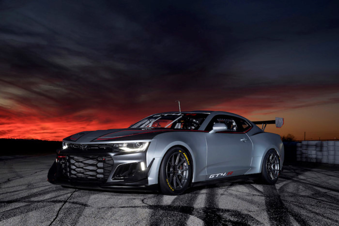 chiem-nguong-camaro-gt4r-dat-nhu-sieu-xe-cua-chevrolet