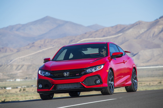 phat-them-voi-honda-civic-2018-co-gia-sieu-re-chi-428-trieu-dong-tai-my