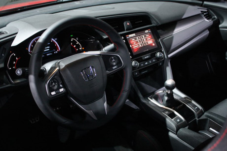 phat-them-voi-honda-civic-2018-co-gia-sieu-re-chi-428-trieu-dong-tai-my