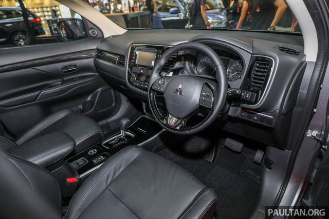 mitsubishi-ra-mat-outlander-20-awd-lap-rap-co-gia-752-trieu-dong-tai-malaysia mitsubishi-ra-mat-outlander-20-awd-lap-rap-co-gia-752-trieu-dong-tai-malaysia