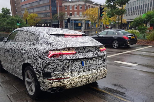 bat-gap-sieu-suv-urus-lamborghini-tai-anh-quoc
