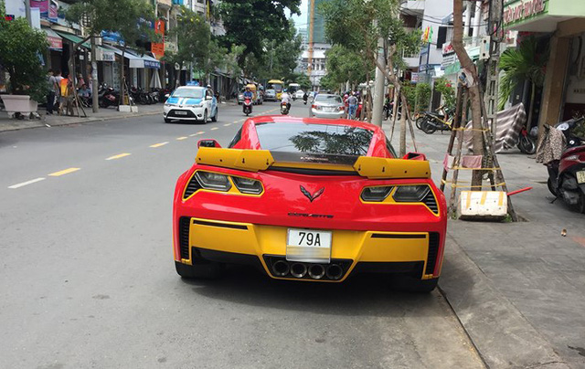 la-lam-voi-chevrolet-corvette-c7-z06-tien-ty-do-ruc-tai-nha-trang