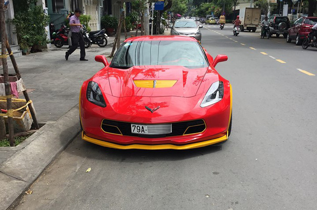 la-lam-voi-chevrolet-corvette-c7-z06-tien-ty-do-ruc-tai-nha-trang