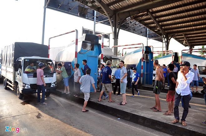 ngay-2610-bot-tuyen-tranh-bien-hoa-thu-phi-tro-lai