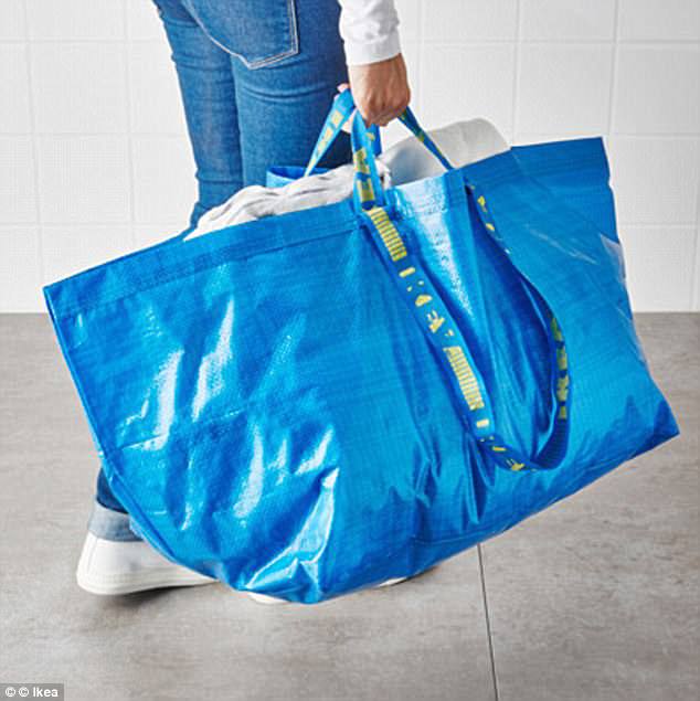 vi-sao-chiec-vay-hang-hieu-gia-51-trieu-cua-hang-balenciaga-bi-che-toi-ta