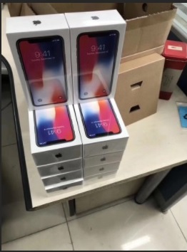 lo-anh-hop-iphone-x-xep-chong-len-nhau-chuan-bi-giao-den-tay-khach-hang