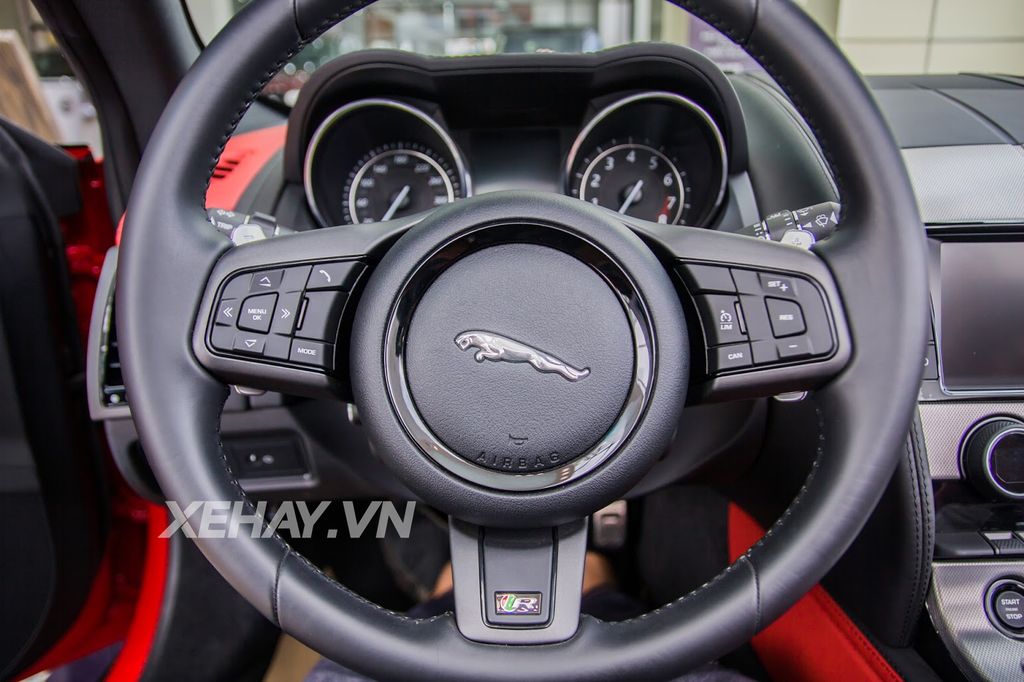sieu-xe-126-ty-dong-nguoi-dep-ly-nha-ky-vua-xuong-tien-mua-co-gi-hay