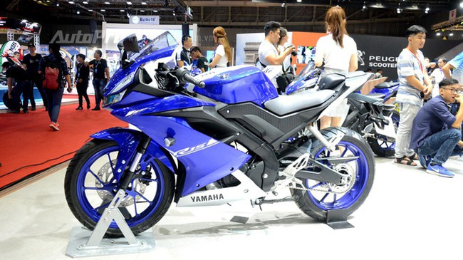yamaha-yzf-r15-2017-ban-chinh-hang-tai-viet-nam-voi-gia-tu-70-trieu-dong