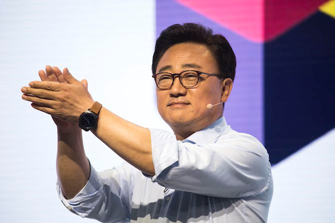 ba-lanh-dao-cung-giu-chuc-ceo-vua-duoc-tap-doan-samsung-bo-nhiem-la-ai