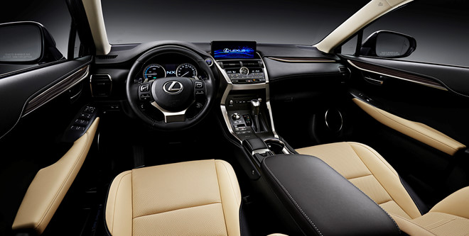 chot-gia-hon-24-ty-dong-lexus-nx300-co-gi-dac-biet