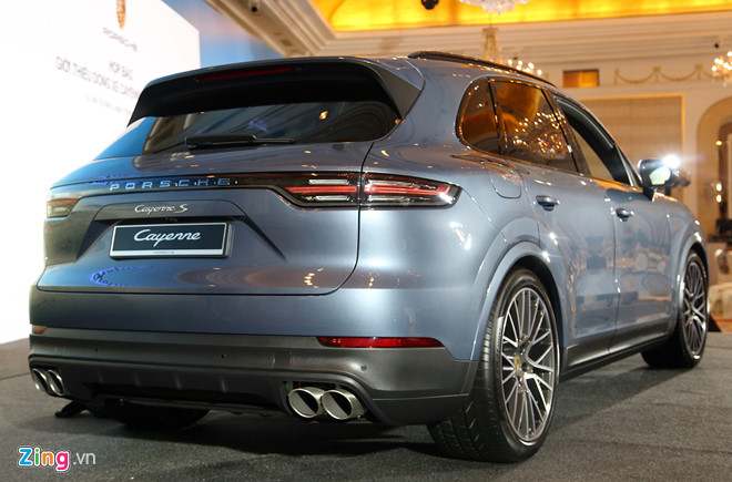 ra-mat-tai-viet-nam-voi-gia-tu-45-ty-dong-porsche-cayenne-2018-co-gi-dac-biet