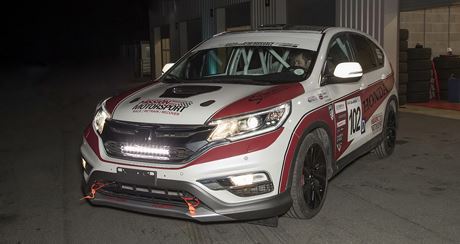 honda-trinh-lang-phien-ban-xe-dua-cr-v-may-dau-dau-tien-tren-the-gioi