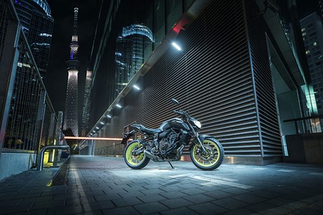 chot-gia-170-trieu-dong-mo-to-yamaha-mt-07-2018--co-gi-dac-biet