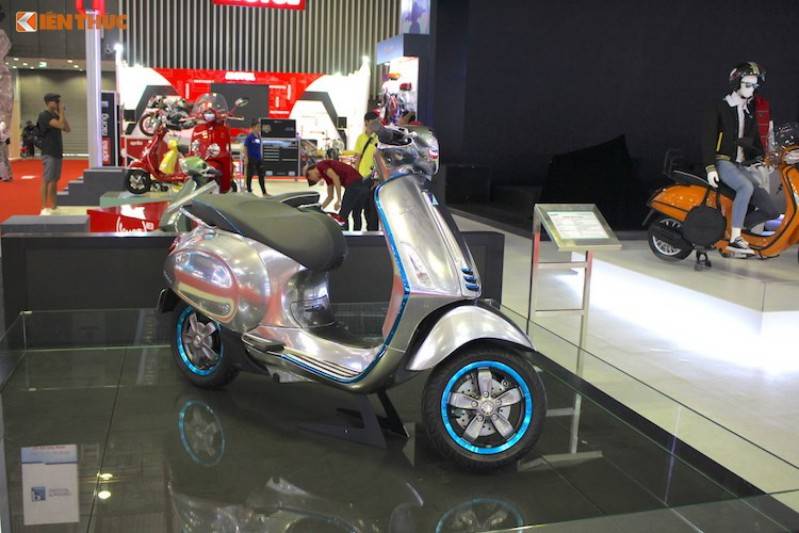 mau-xe-tay-ga-dien-dau-tien-cua-piaggio-vespa-elettrica-co-gi-hap-dan