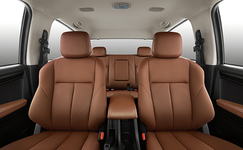 isuzu-trinh-lang-xe-ban-tai-moi-ham-ho-gia-chi-tu-340-trieu-dong