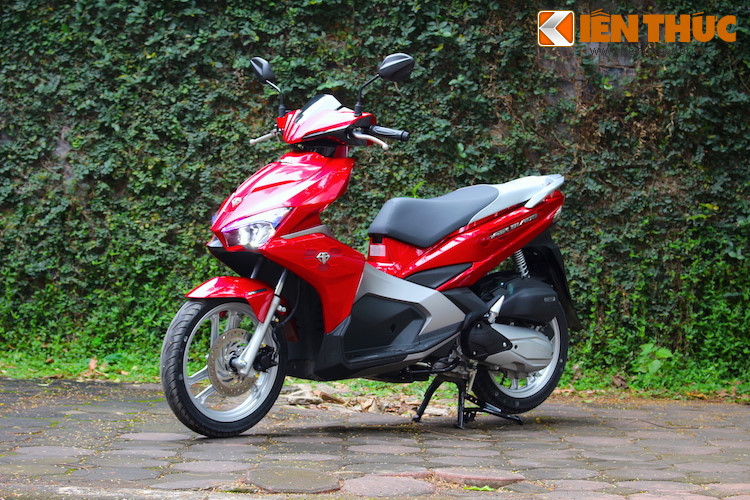 choang-xe-honda-air-blade-rao-gia-200-trieu-tai-sai-gon