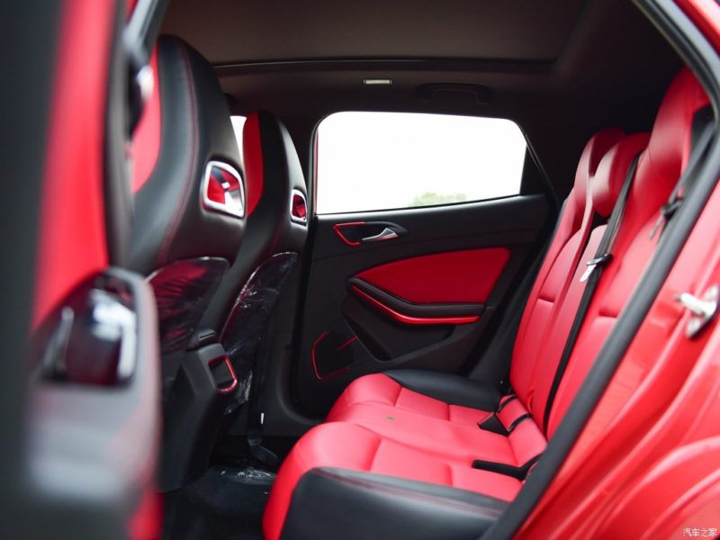 suv-nhai-gla-mercedes-benz-gia-chi-279-trieu-vua-trinh-lang-co-gi-hot