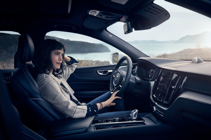 volvo-xc60-2018-chinh-thuc-ra-mat-tai-malaysia-gia-tu-158-ty-dong
