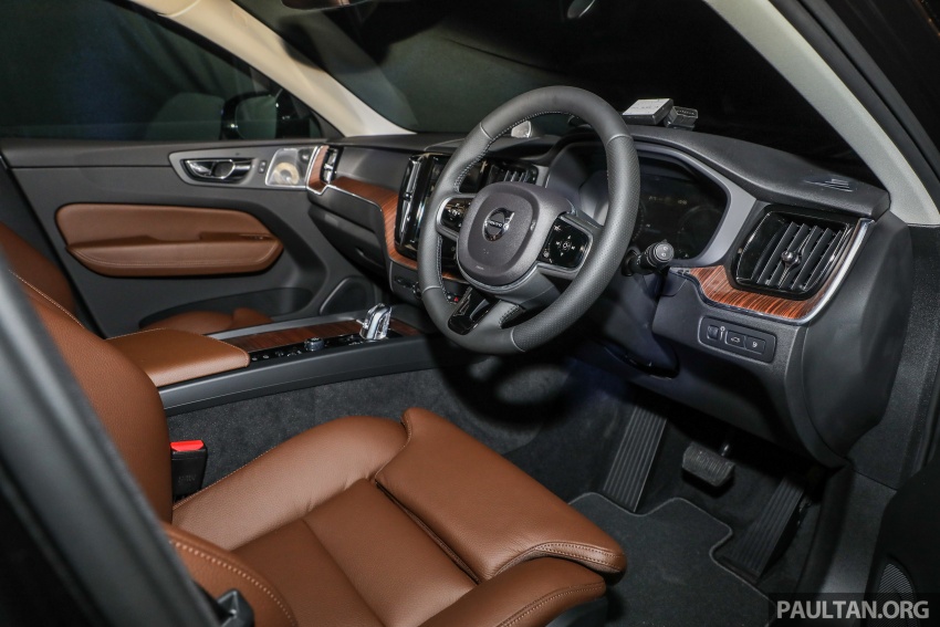volvo-xc60-2018-chinh-thuc-ra-mat-tai-malaysia-gia-tu-158-ty-dong