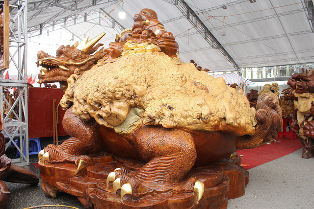 man-nhan-voi-tuyet-tac-long-quy-tu-go-nu-dinh-quy-hiem man-nhan-voi-tuyet-tac-long-quy-tu-go-nu-dinh-quy-hiem