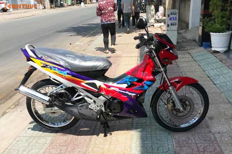 phat-sot-xe-may-honda-dap-chieu-16-nam-gia-tram-trieu-dong-o-binh-duong
