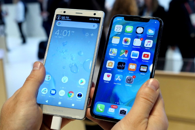 sony-xperia-xz2-vs-iphone-x-chiec-dien-thoai-nao-dang-mua-hon