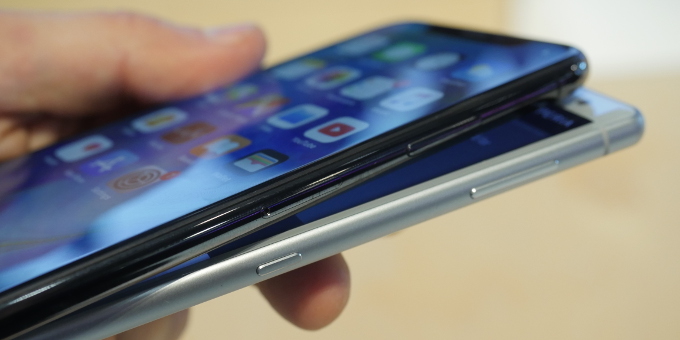 sony-xperia-xz2-vs-iphone-x-chiec-dien-thoai-nao-dang-mua-hon