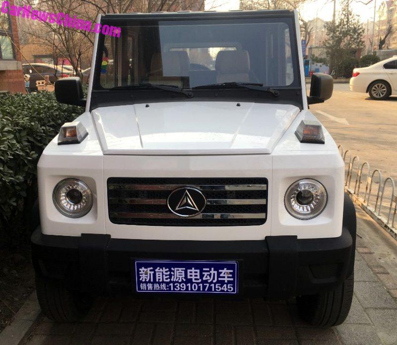 o-to-dia-hinh-dien-made-in-china-nhai-mercedes-benz-g-class-gia-chi-821-trieu-dong
