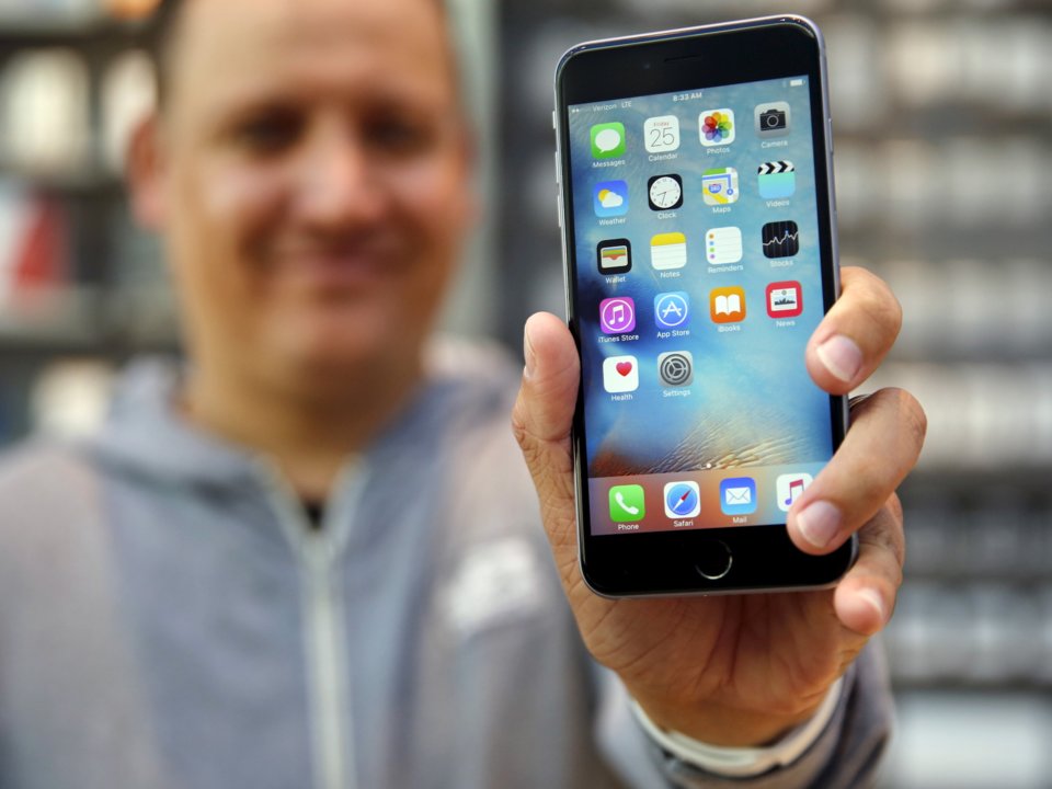 xep-hang-cac-the-he-iphone-iphone-x-kem-xa-iphone7-plus