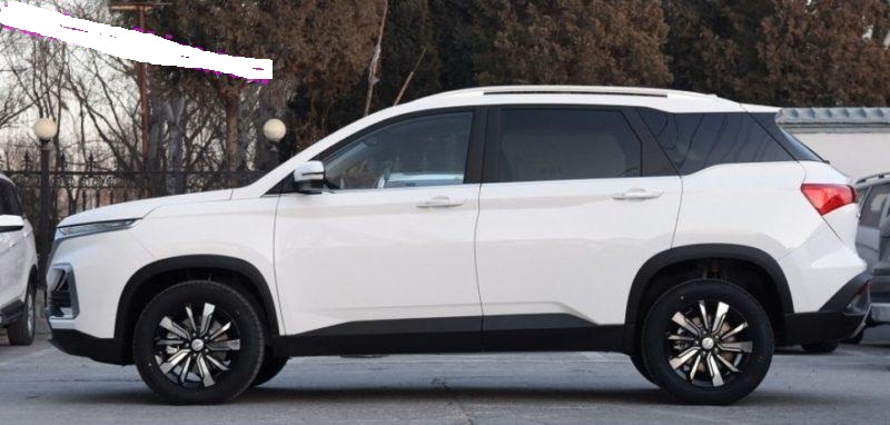 can-canh-suv-5-cho-made-in-china-moi-dep-long-lanh-gia-chi-265-trieu-dong