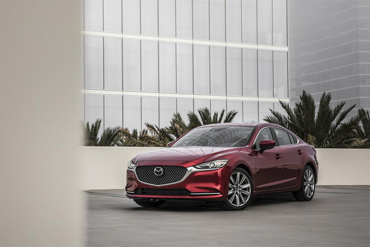 mazda6-2018-dep-long-lanh-gia-tu-499-trieu-dong-vua-ra-mat-co-gi-hay